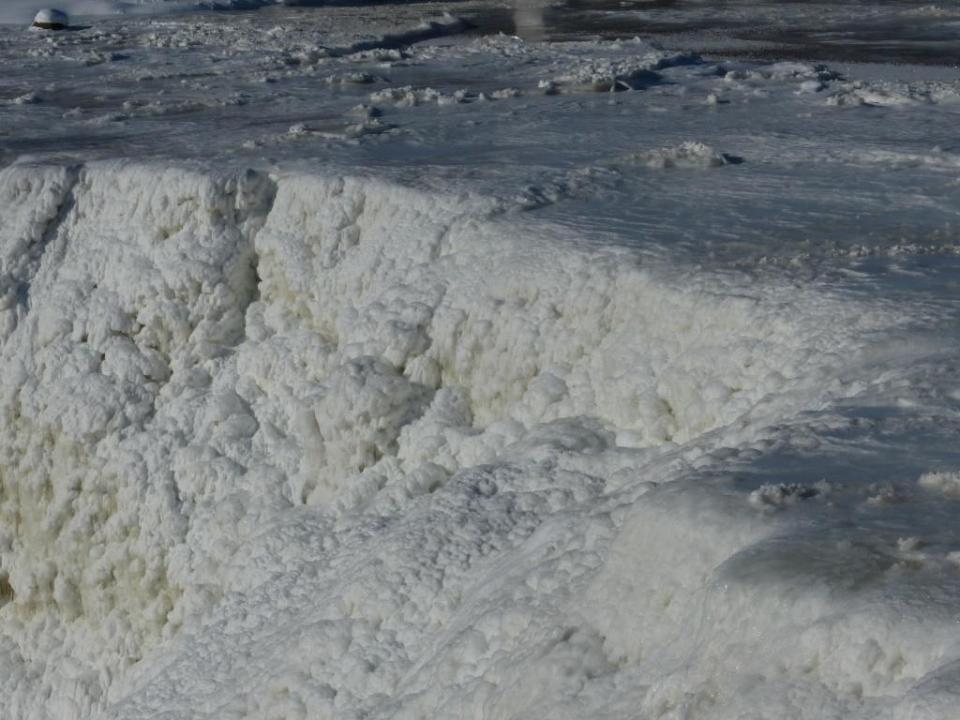 ...and in the winter. All motion ceases.